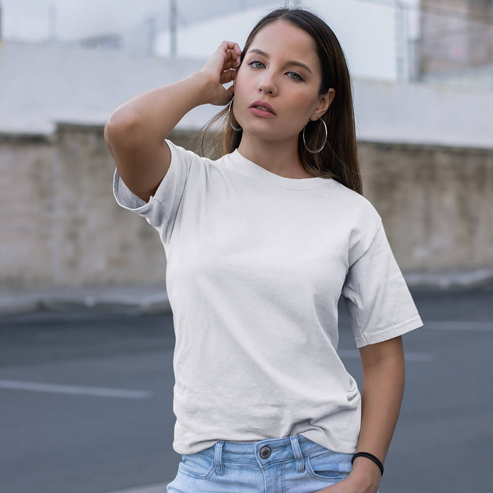 Solid: White Round Neck T-Shirt - Soul & Peace